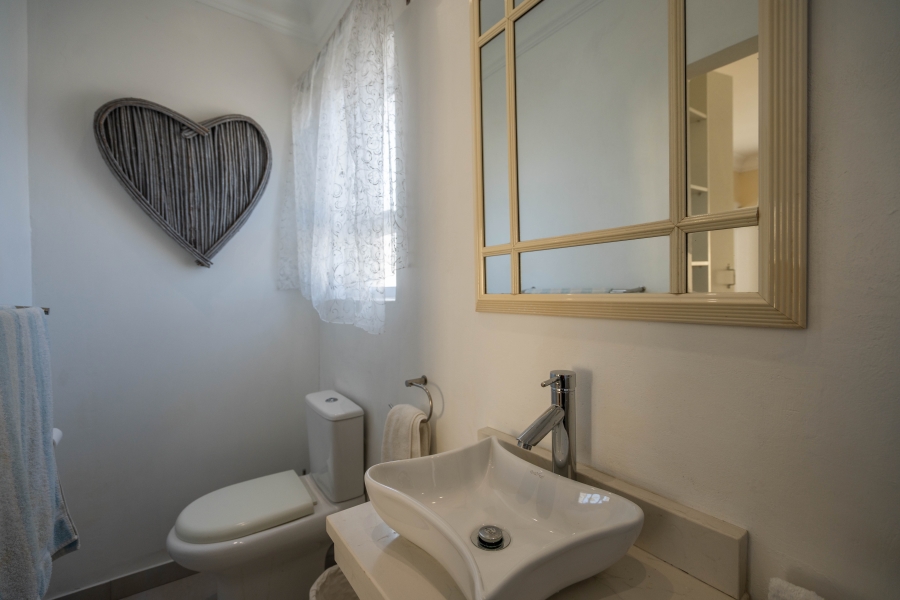 7 Bedroom Property for Sale in Royal Alfred Marina Eastern Cape